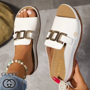 Gucci - Elegant Slide Sandals